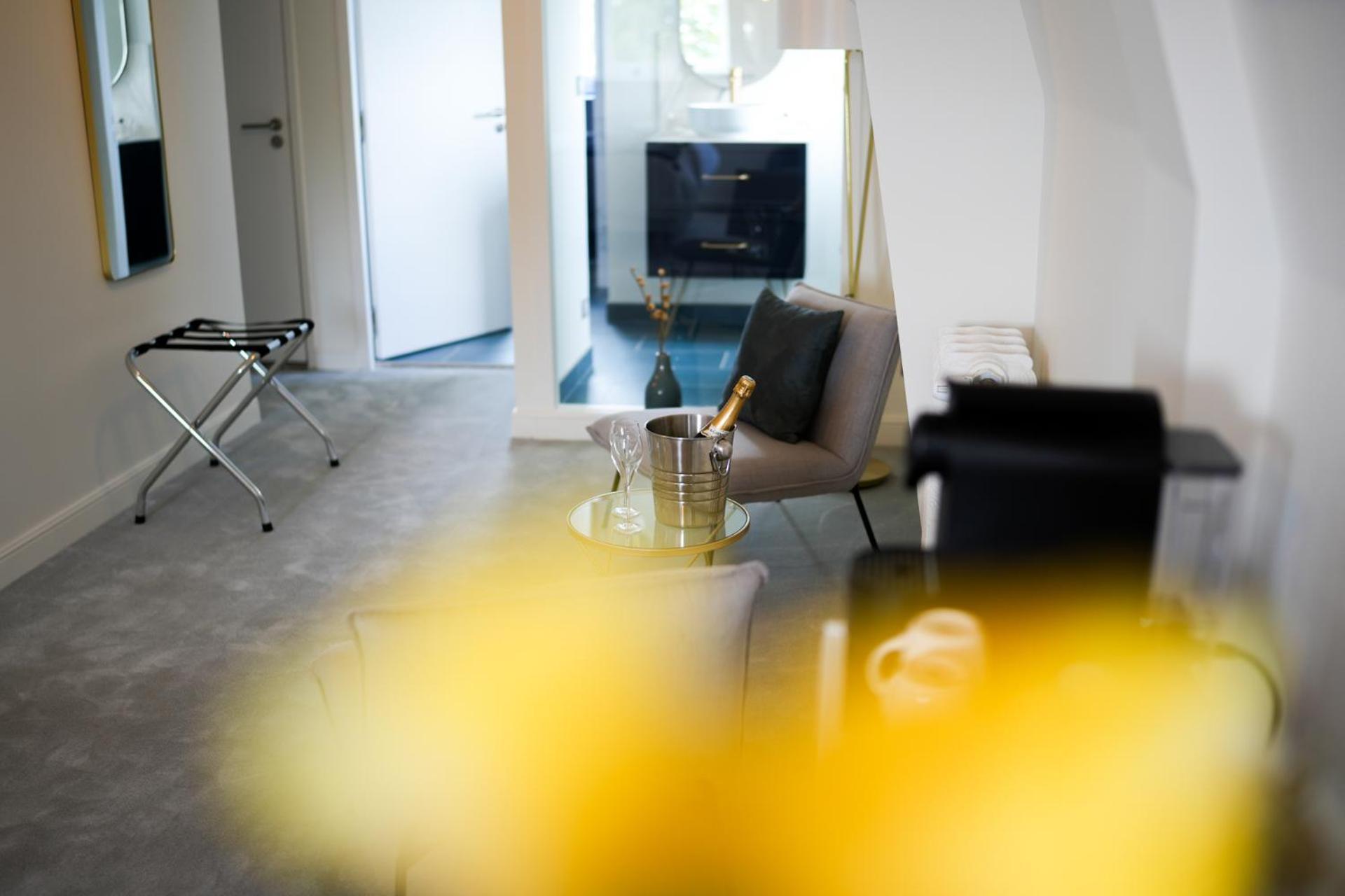 Hotel Echappee En Baie - Parking Prive Gratuit Dont Forfaits Bornes Electriques Reservable Saint-Valery-sur-Somme Room photo