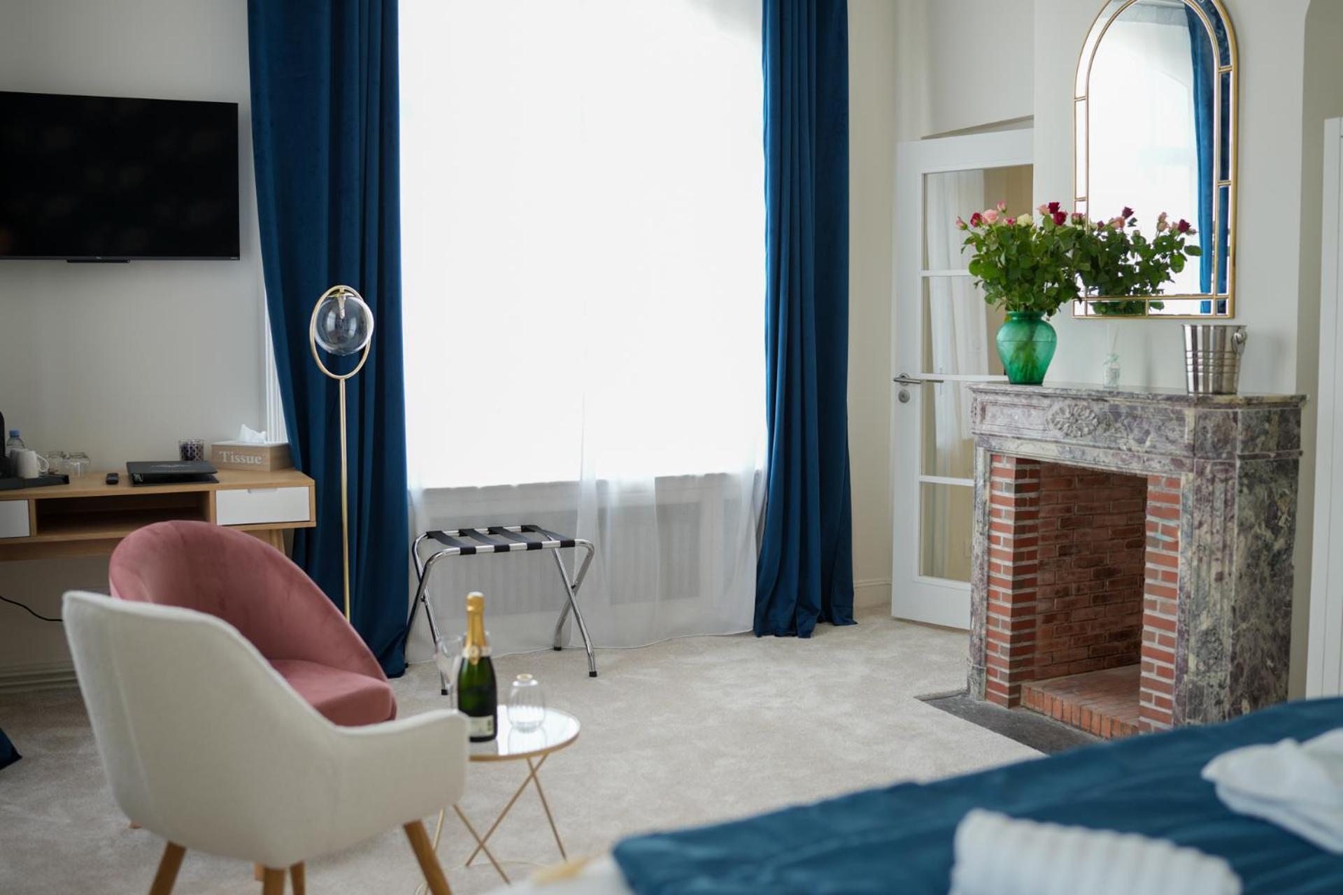 Hotel Echappee En Baie - Parking Prive Gratuit Dont Forfaits Bornes Electriques Reservable Saint-Valery-sur-Somme Room photo